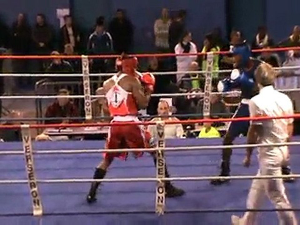 Michel Tavares vs Joan Nilusmas 1er rd