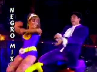 ADRIANA FONSECA Y LUIS BAILANDO A GO GO