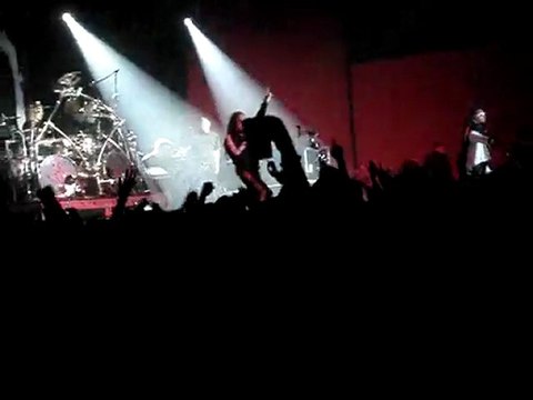 Korn- Coming Undone/ We Will Rock You. Live March 31st 2010.
