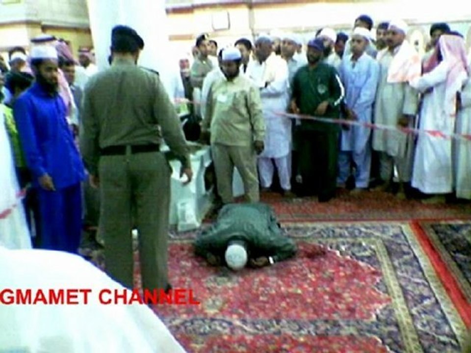 ‫مات ساجدا لله فى الحرم ويبعث هكذا ‬‎