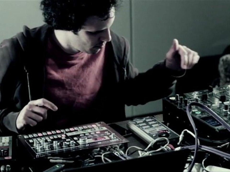 Four Tet - DJ set 1 of 3 (Live on KEXP)
