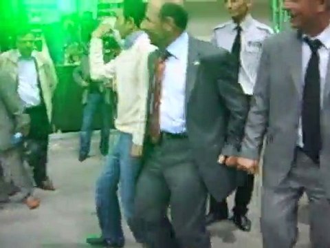 TEYO EMİ VE DADAŞ DENİZİN BERABER OYUN OYNAMASI