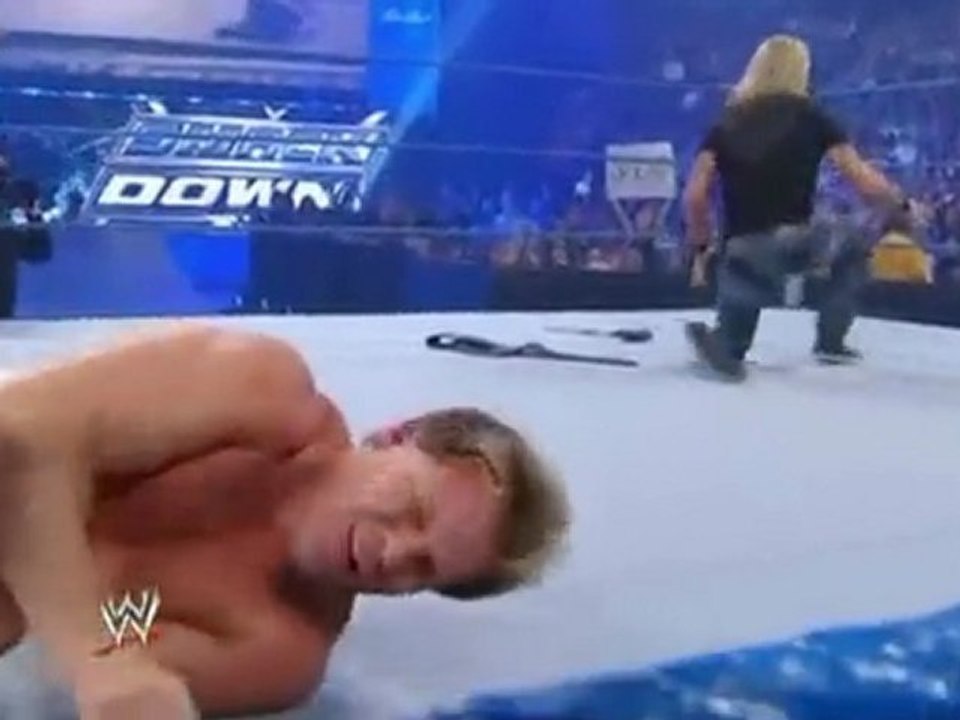 WWE SmackDown 4/2/10 - Edge attaque Chris Jericho (HQ)