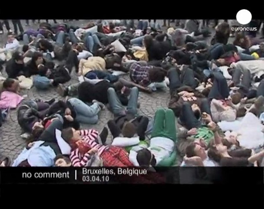 Pillow fight in Paris