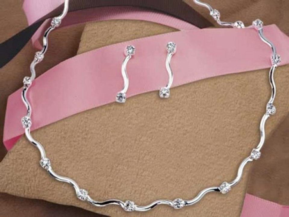 Inexpensive Bridesmaid Gifts And Maid of Honor Gifts