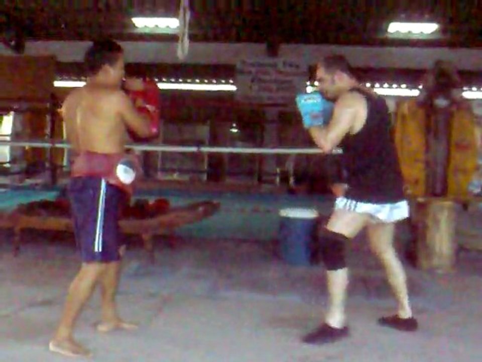 Fayad au Sityodtong avec Sak le 25-03-2010 Pattaya THAILANDE