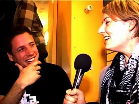 close up interviews open fader