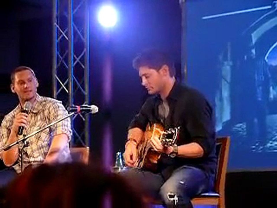 Jensen Ackles Şarkı söylüyor İtalya Toplantısı 04-04-2010