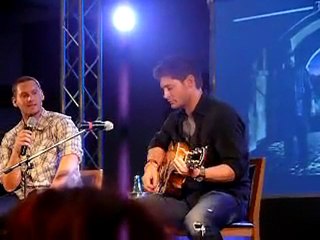 Jensen Ackles Şarkı söylüyor İtalya Toplantısı 04-04-2010