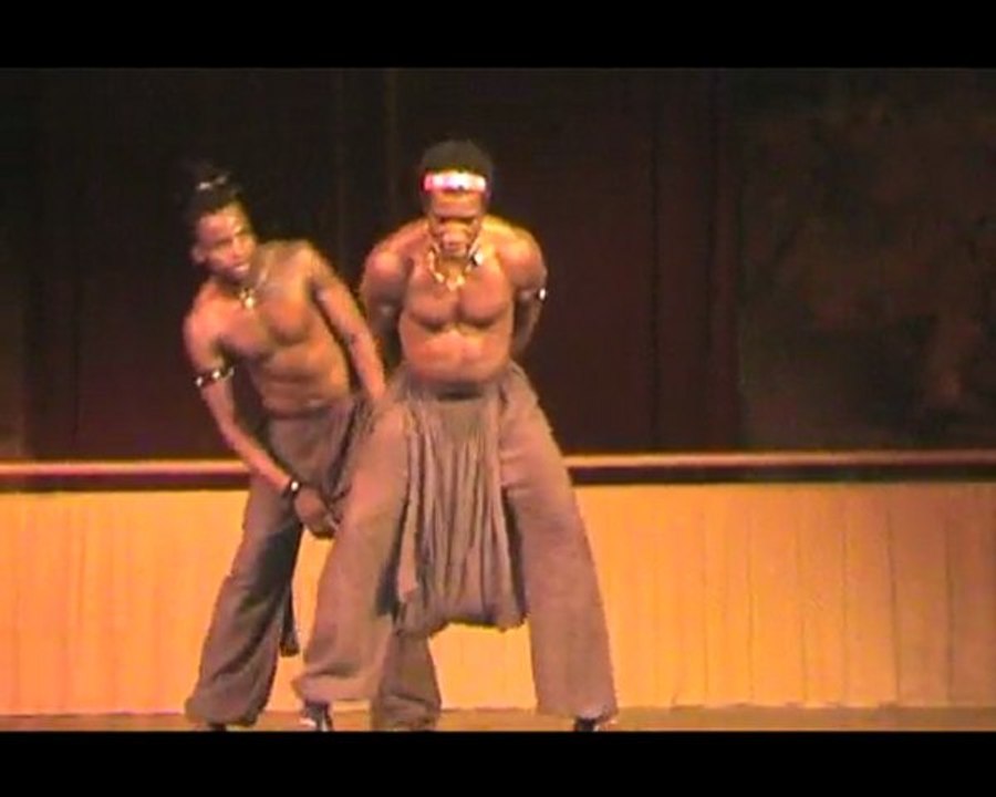 nwinda - La Lumière  a pour thème « Marche ou Crève»