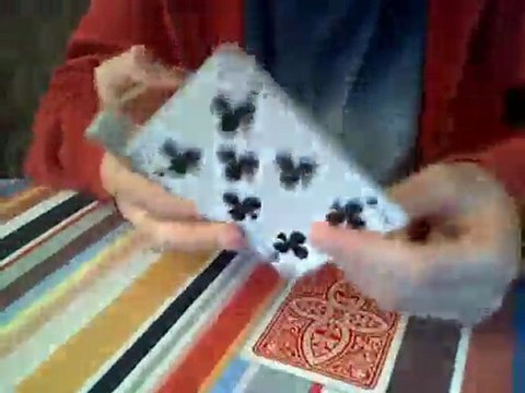 tour de magie: la carte qui remonte part2