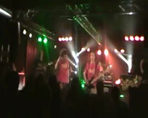 De routes en roots - Tu t'enflammes @ Le Chaudron