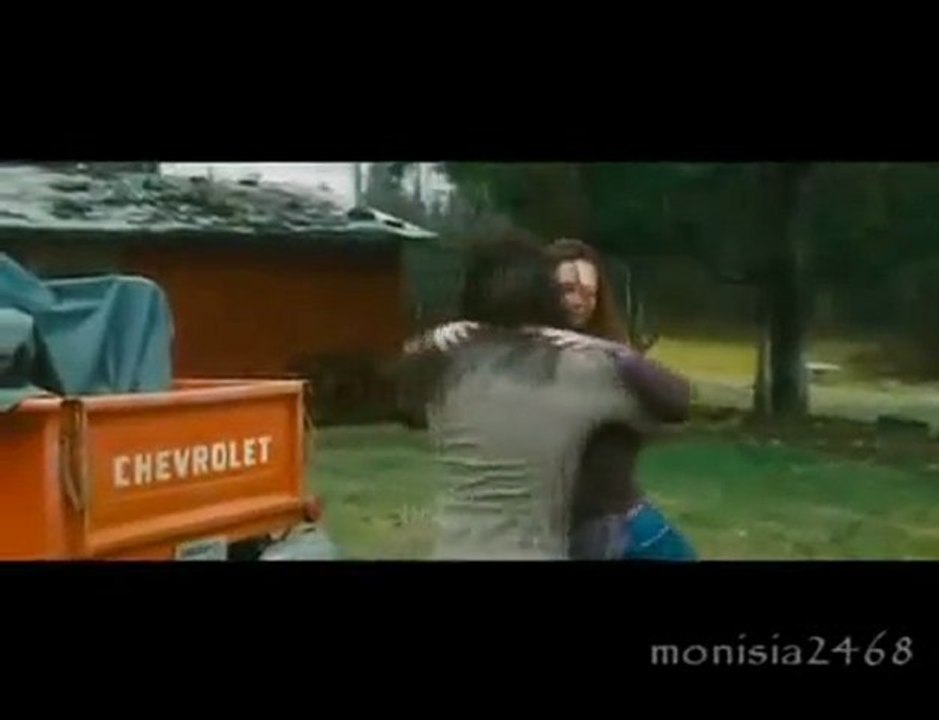 New Moon Bella Jacob - Stand in the rain