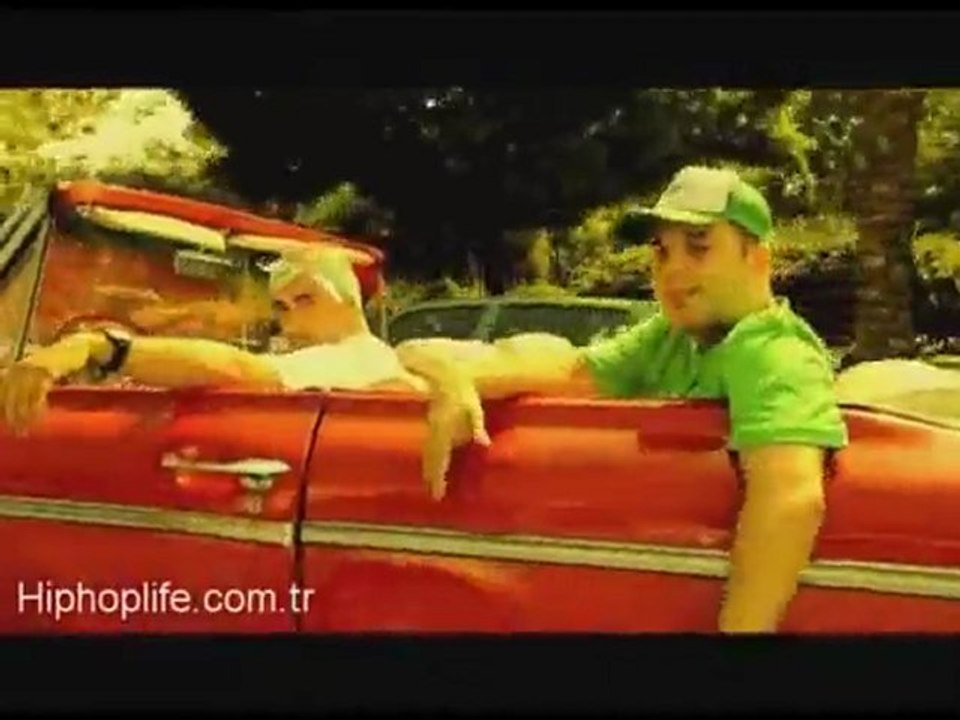 Alaturka Mavzer feat. Mel   Sahtiyan -Klik Klik