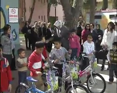 Bayan Gül'ün; Manisa Ziyareti / Sevgi Evlerini Ziyaret