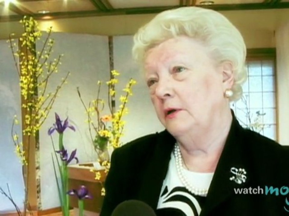 Ikebana Art: How To Arrange Flowers