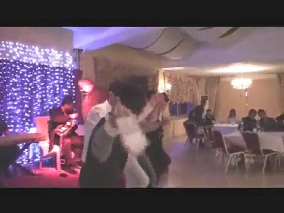 ibrahim güzelses eşarbını yan bağlama aymendo aydın