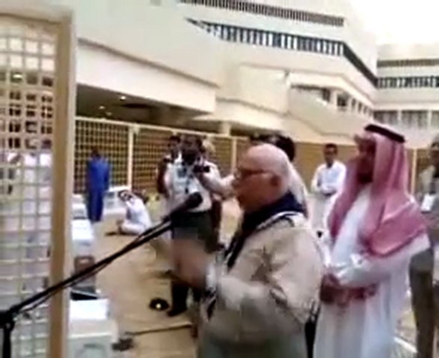 ‫مؤدن الحرم علي الملا Ali Mulla‬‎