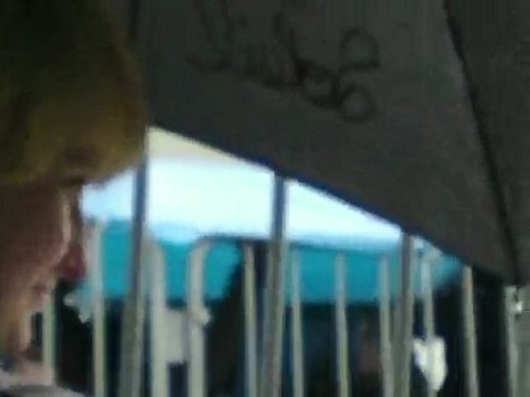 File d'attente du concert d'Indochine à Orléans 04-04-2010