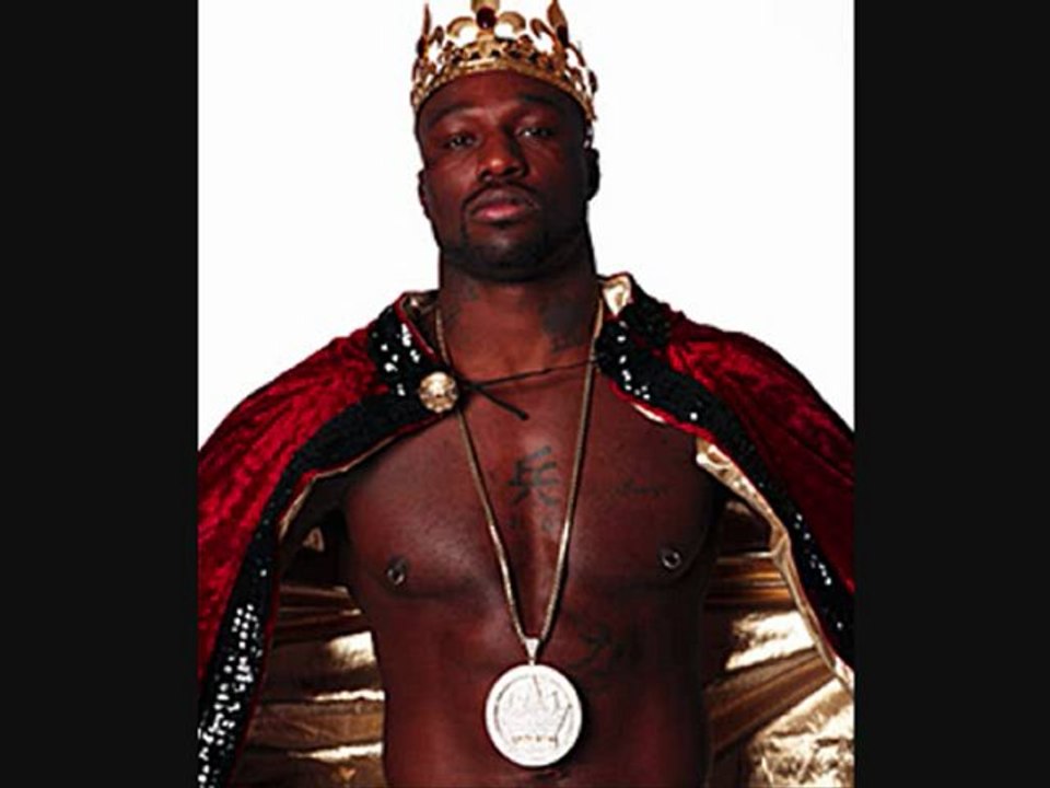 King Mo imitates Gegard Mousasi as Kermit the Frog