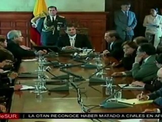 Correa recibe a secretario adjunto de EE.UU.