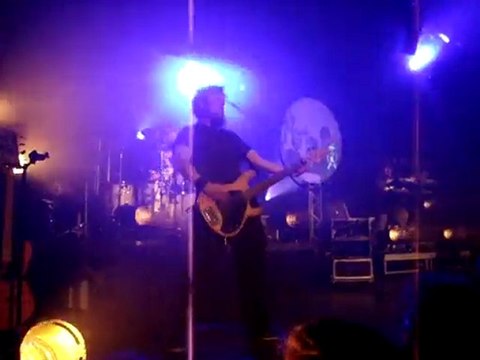 Shaka Ponk - intro + Twisted Minda