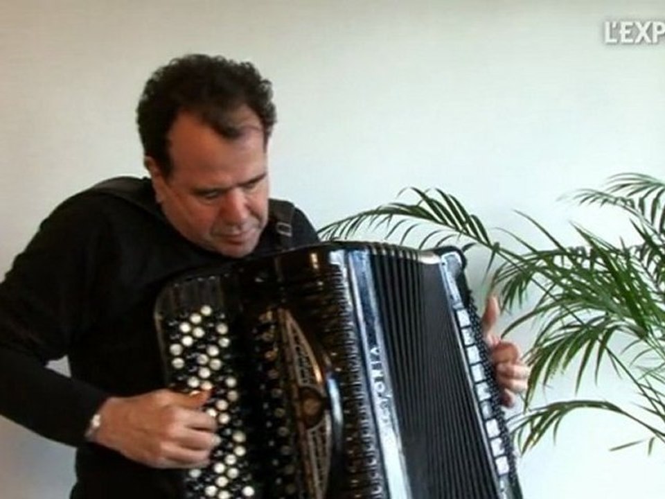Richard Galliano reprend Bach à l'accordéon