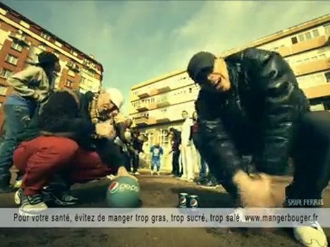 Les Kaira, nouvelles stars de foot de ouf (spot TV Pepsi)