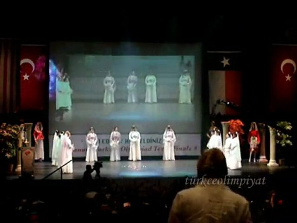 ABD halkı dansı 8.Türkçe Olimpiyatı 2