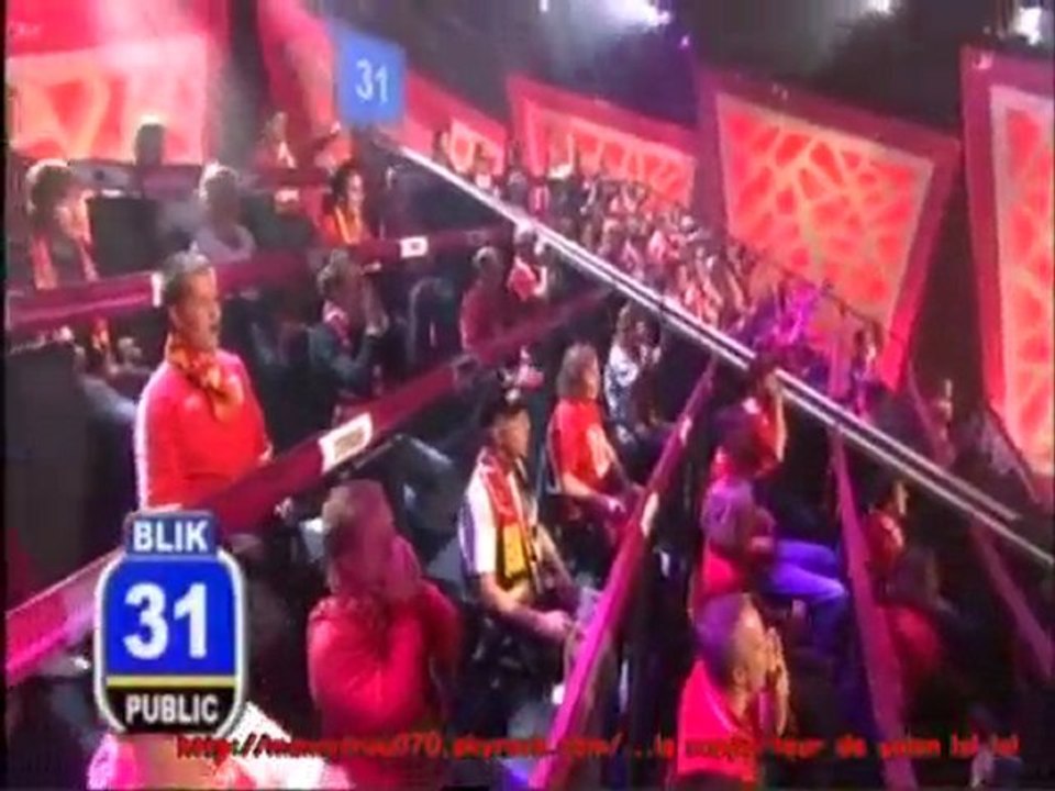 1 MAUVE contre 70 ROUGES