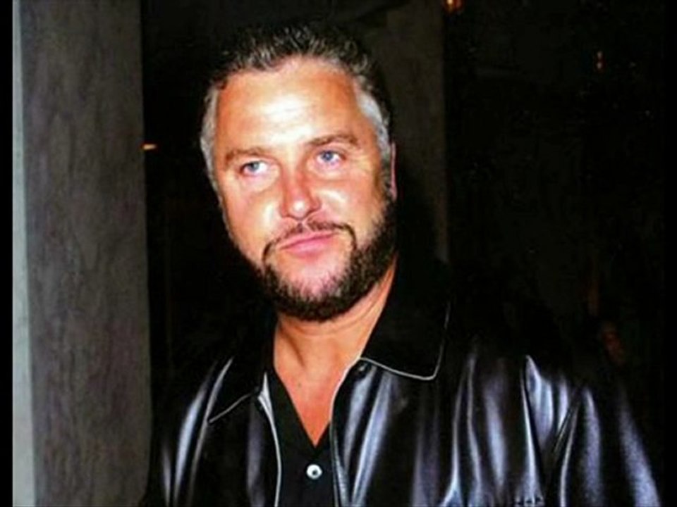 Billy Petersen - The heart in the hands of a woman