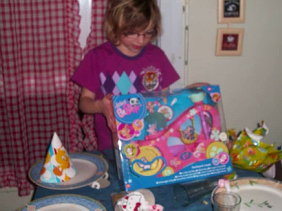 OUVERTURE DES CADEAUX