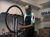 Michel DEBIEN mecabici montage de roues video 12