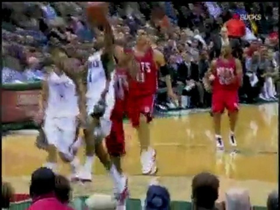 Devin Harris gets a huge chasedown block.