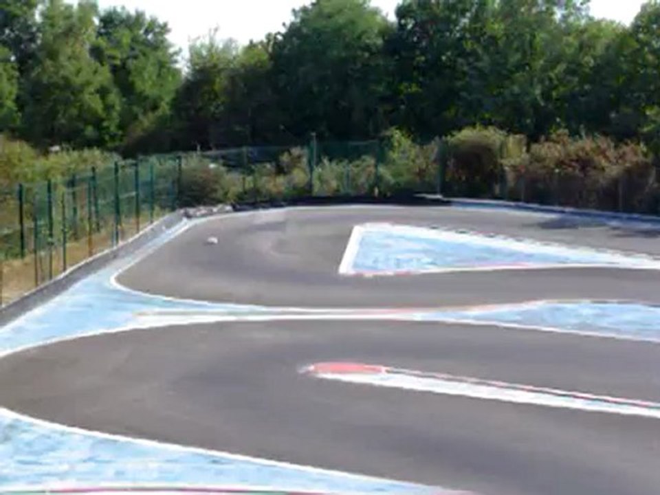 Serpent 710 & RB V15 au MACN ( Nantes 44 )