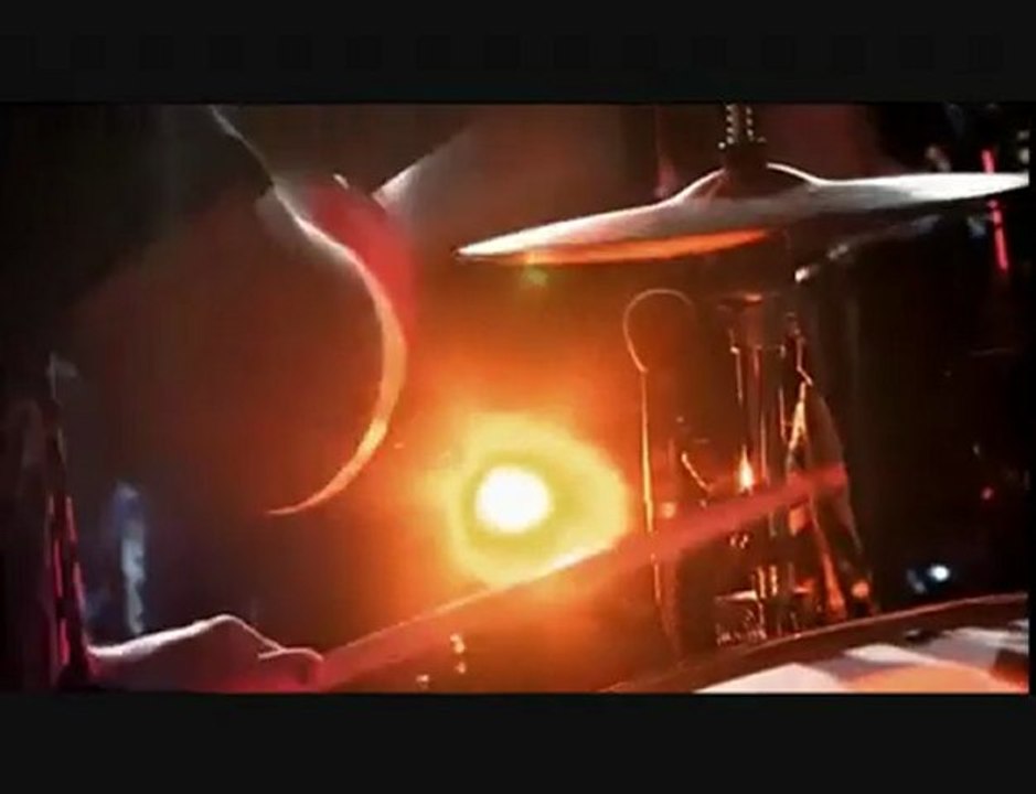 Green Day- American Idiot (2009 Live)