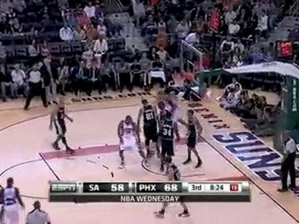 Amar'e Stoudemire converts Grant Hill's miss into a reverse
