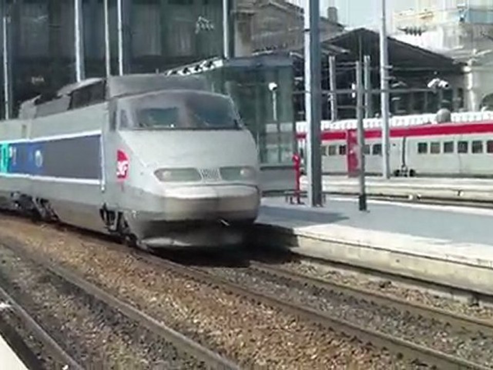 Départ et arrivée en gare du Nord