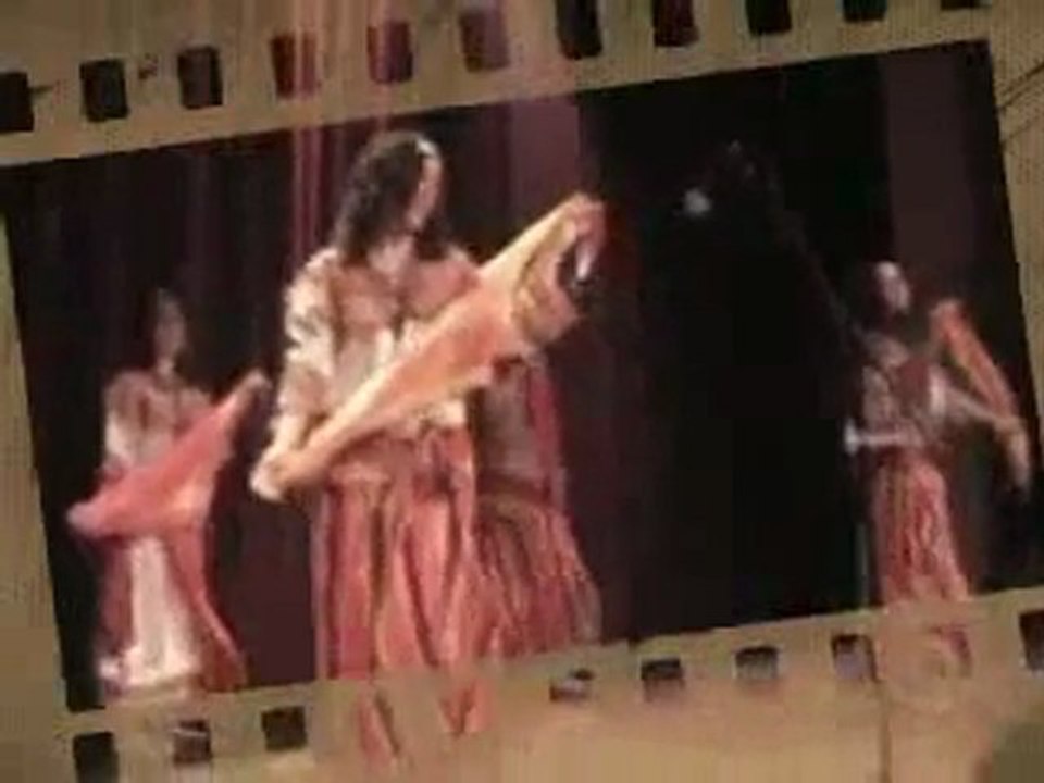 CHANTS ET DANSES DE KABYLIE, TAFSUT  MONTRÉAL