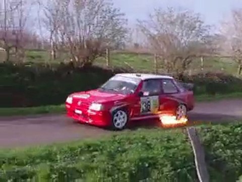 309 Maxi au Rallye des Marais 2010.