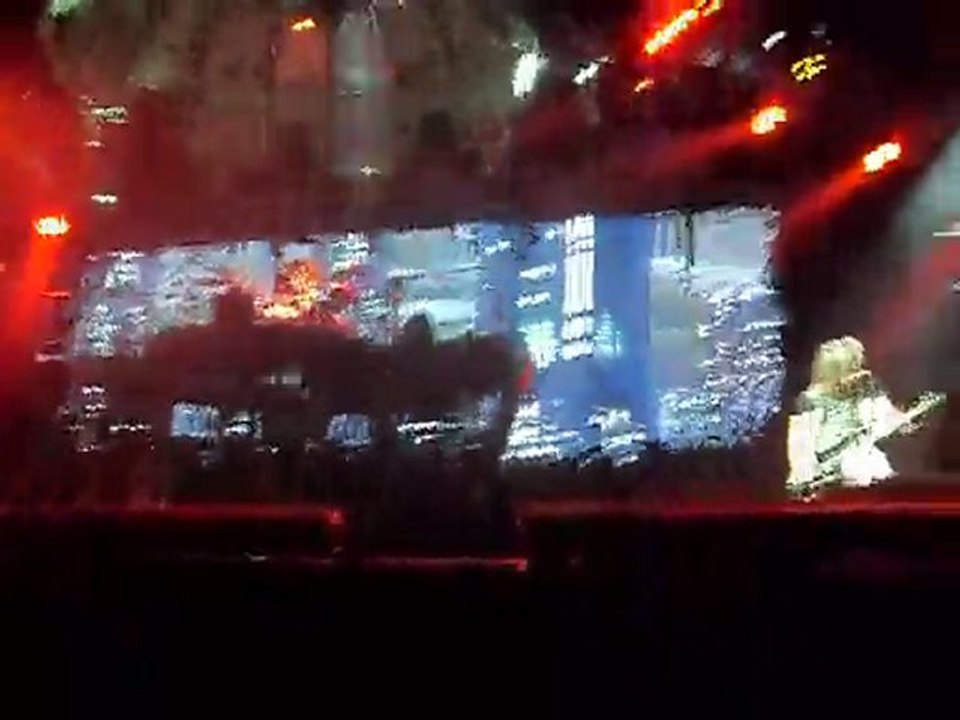 Tokio Hotel @ Toulouse, 02.04.10 - Ich brech aus