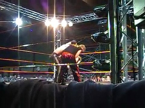 TNK vs Spike Bones SUPREMACY Auvelais 2010