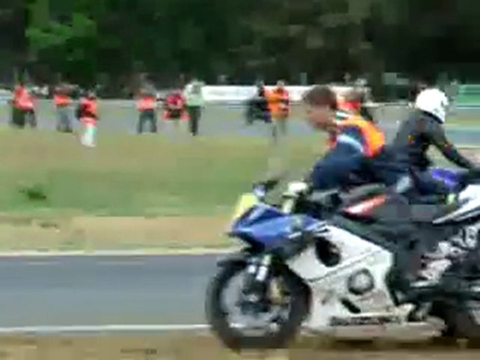 Tor Poznań„ . 18.05.2008. Palenie gumy!!