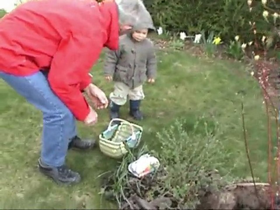 chasse aux oeufs de pâques_avril 2010