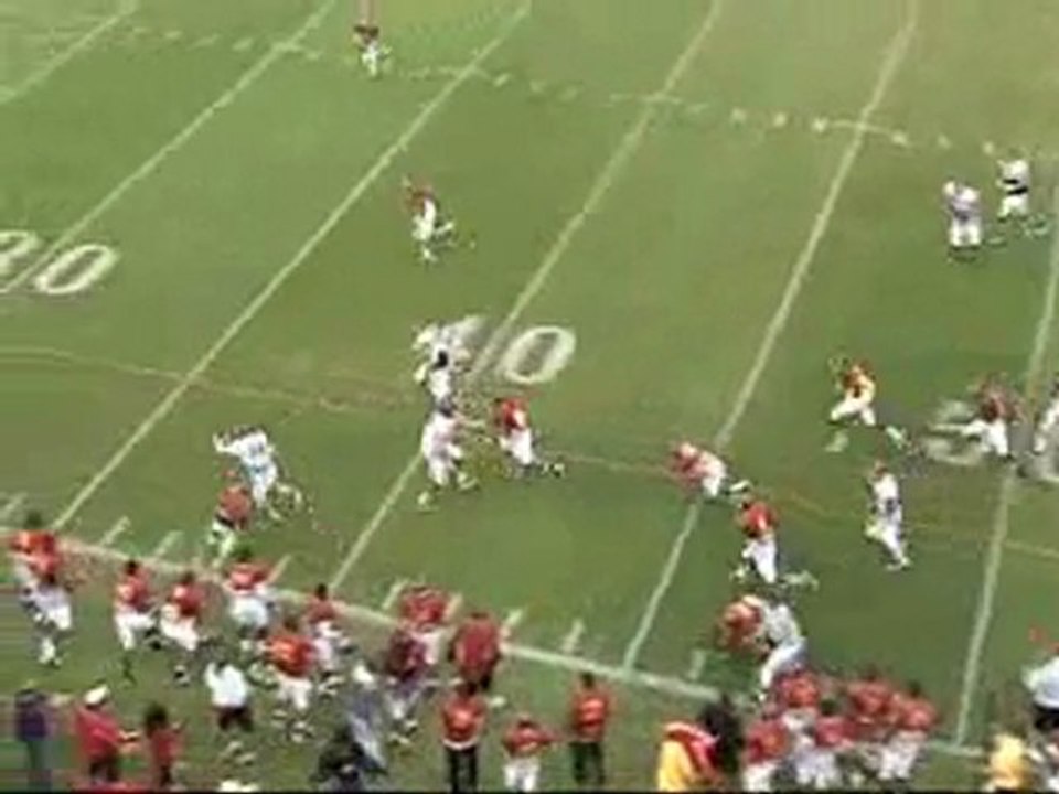 Highlight plays from the Trojans' scrimmage .wmv