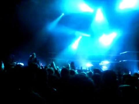 Ghinzu Intro 1ier morceau Blois Chato'do 2010-04-04