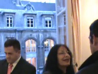 Expo de Pinturas y Fotografias en Paris de  SUMARTE