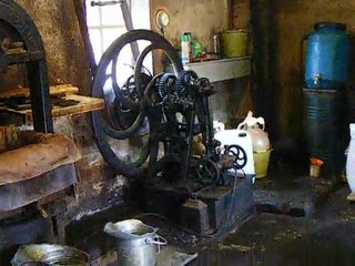 LA HUILERIE 0 VENSAT 09 04 2010 001