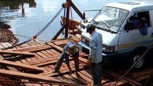 traversée de fleuve en Ferry Cambodge