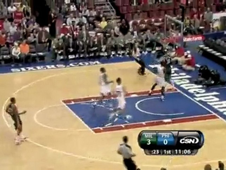 Carlos Delfino picks off Jrue Holiday and takes it the other